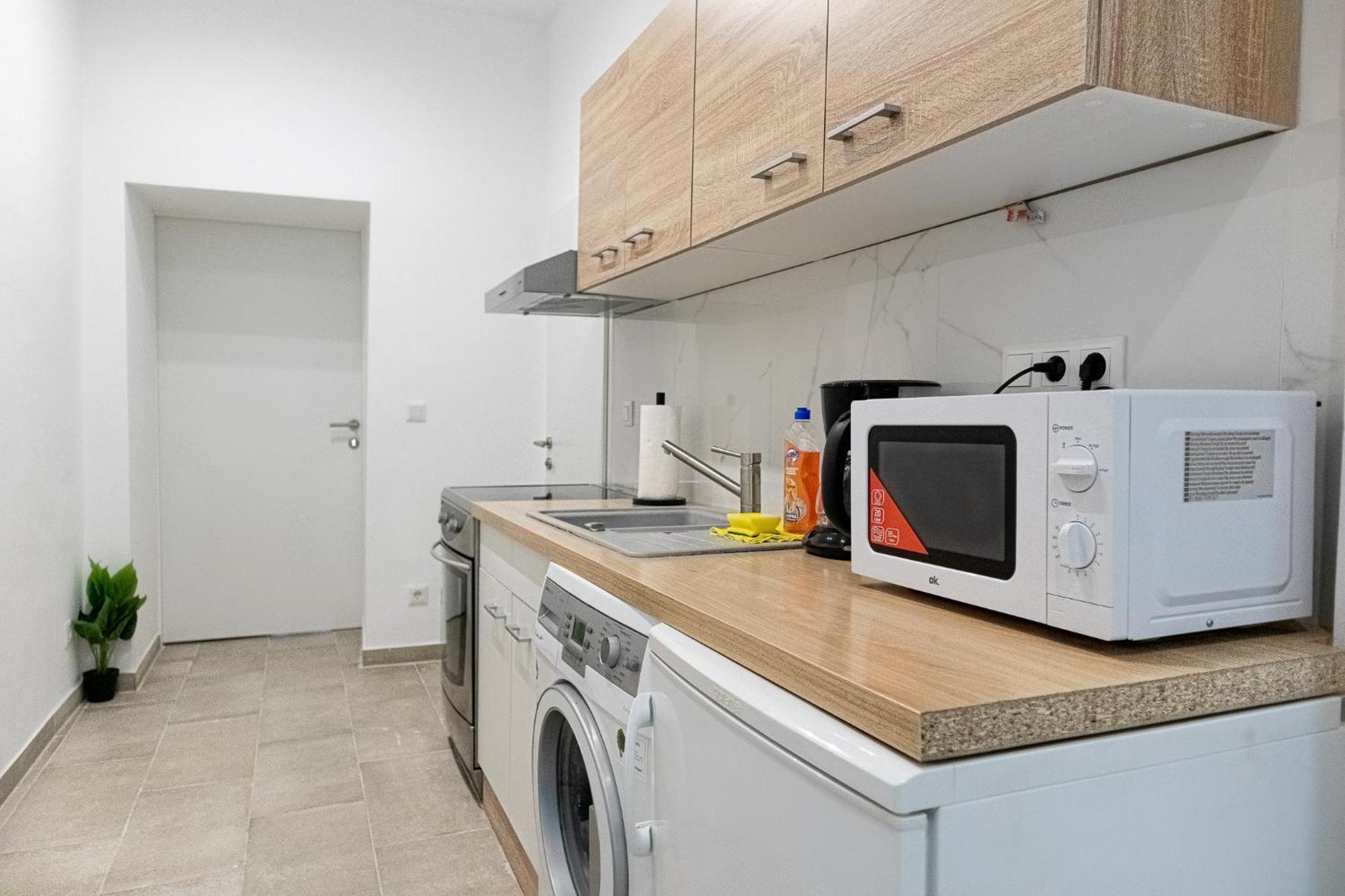 9 Min From City Center - Beautiful Studio Near U1 Reumannplatz Βιέννη Εξωτερικό φωτογραφία